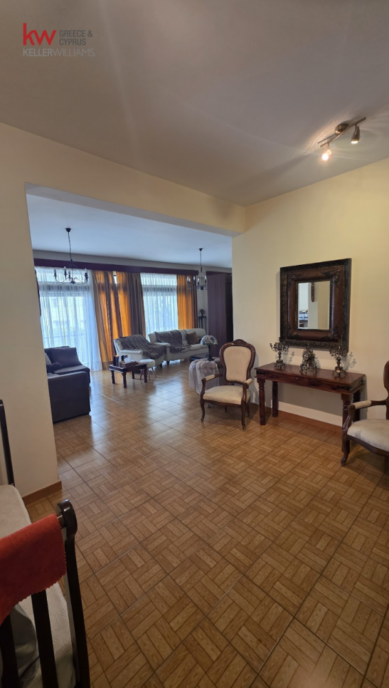 8 chambres Bâtiment à Aglandjia, Nicosia, Chypre No. 51814