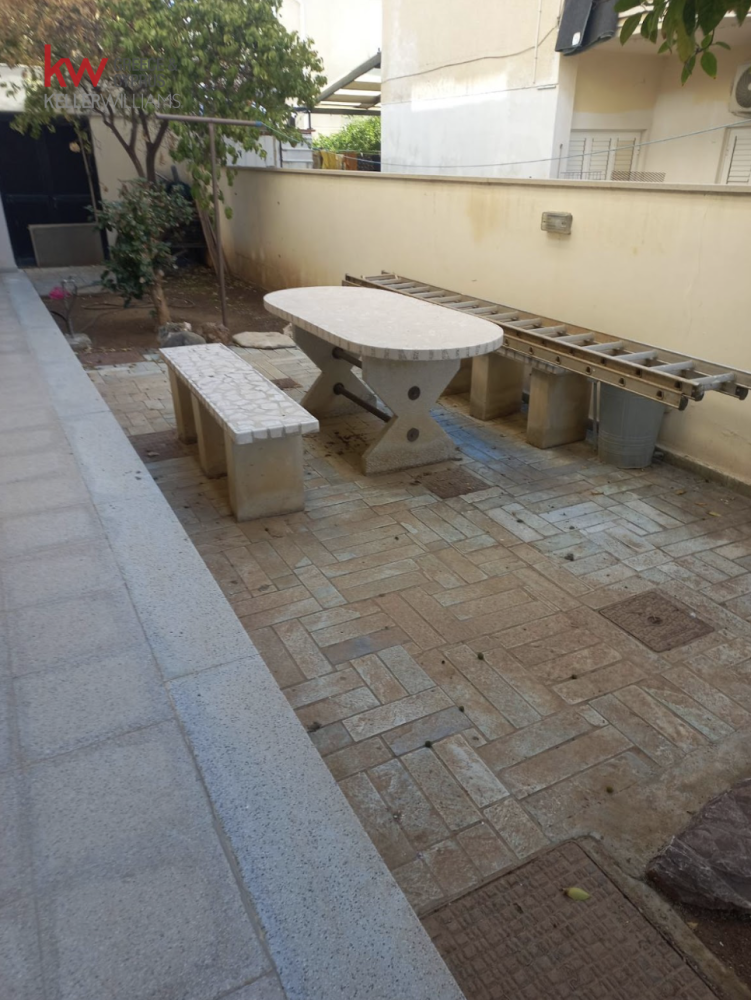 8 chambres Bâtiment à Aglandjia, Nicosia, Chypre No. 51814