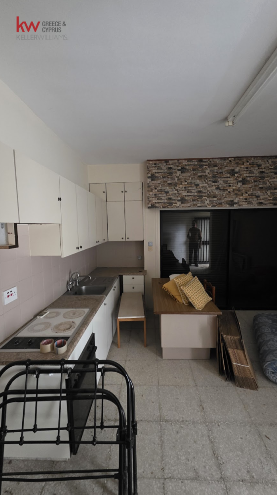8 chambres Bâtiment à Aglandjia, Nicosia, Chypre No. 51814