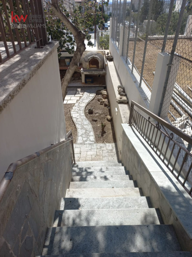 8 chambres Bâtiment à Aglandjia, Nicosia, Chypre No. 51814