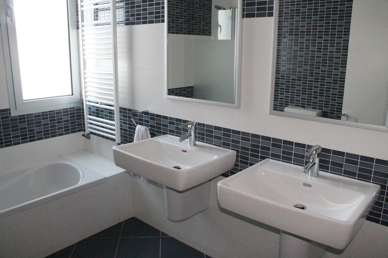 5 bedrooms Villa in Anavargos, Paphos, Cyprus No. 61040