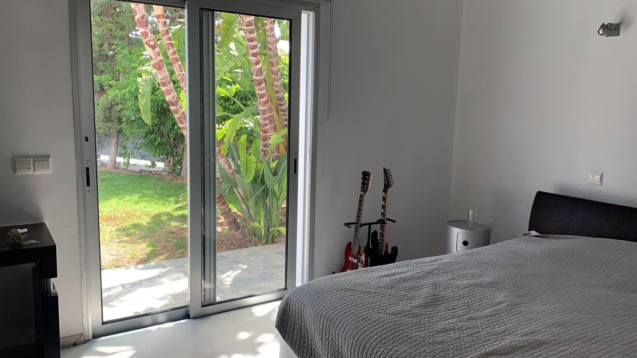 5 bedrooms Villa in Anavargos, Paphos, Cyprus No. 61040