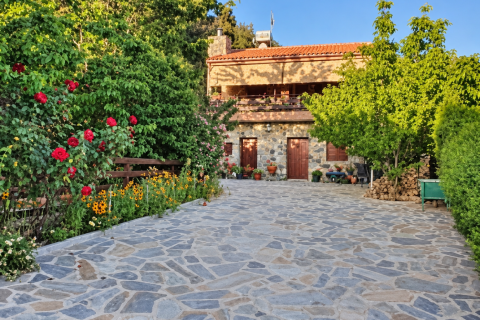 3 bedrooms Villa in Kato Platres, Limassol, Cyprus No. 62136