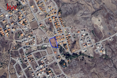 4300m2 Land in Agia Varvara, Nicosia, Cyprus No. 40169