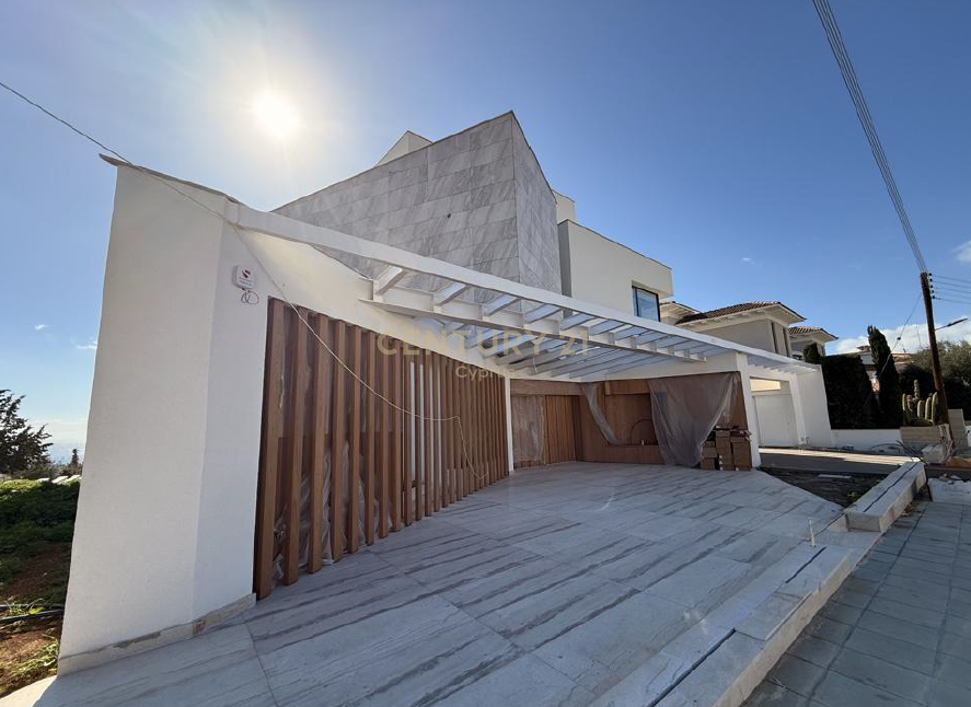 8 bedrooms Villa in Germasogeia, Limassol, Cyprus No. 58914