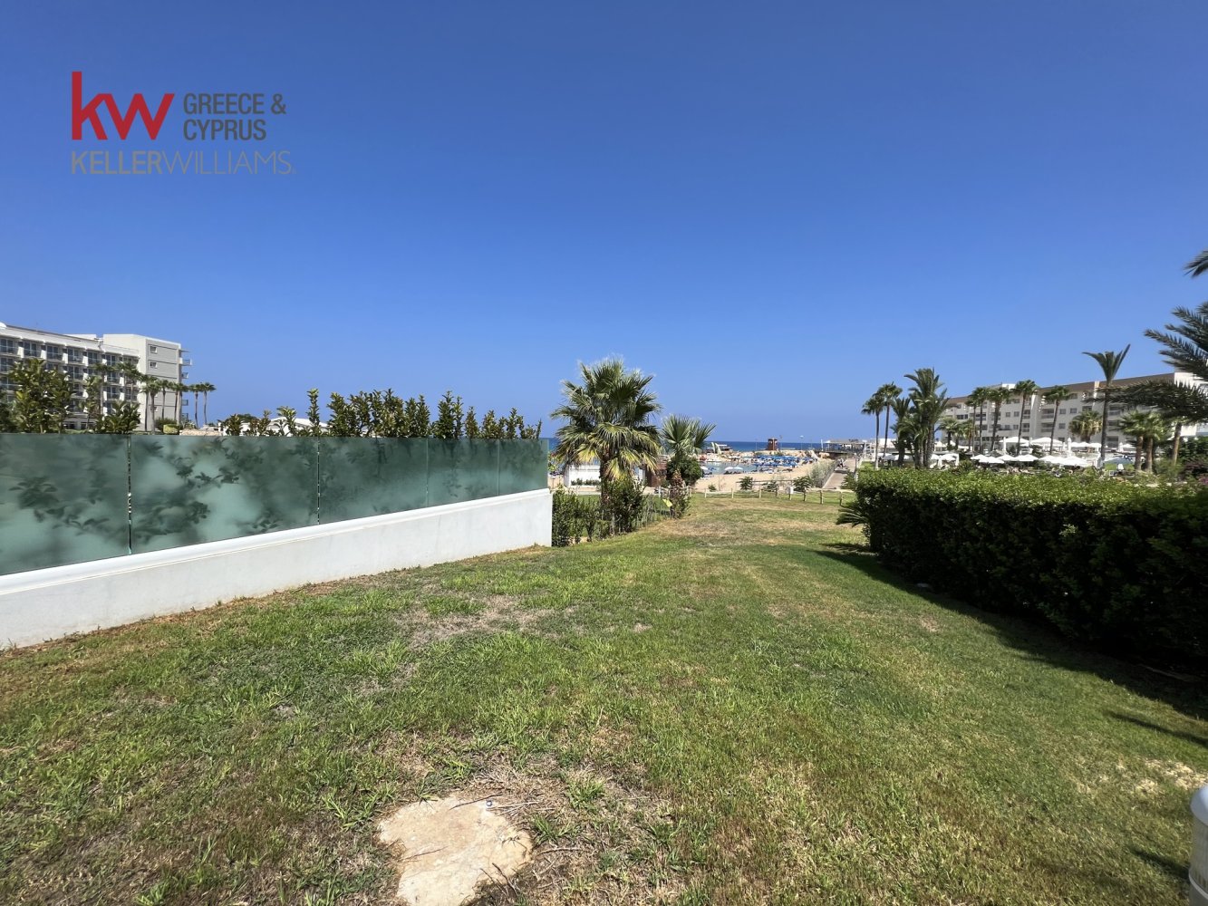 4 bedrooms Villa in Paralimni, Ammochostos, Cyprus No. 40266