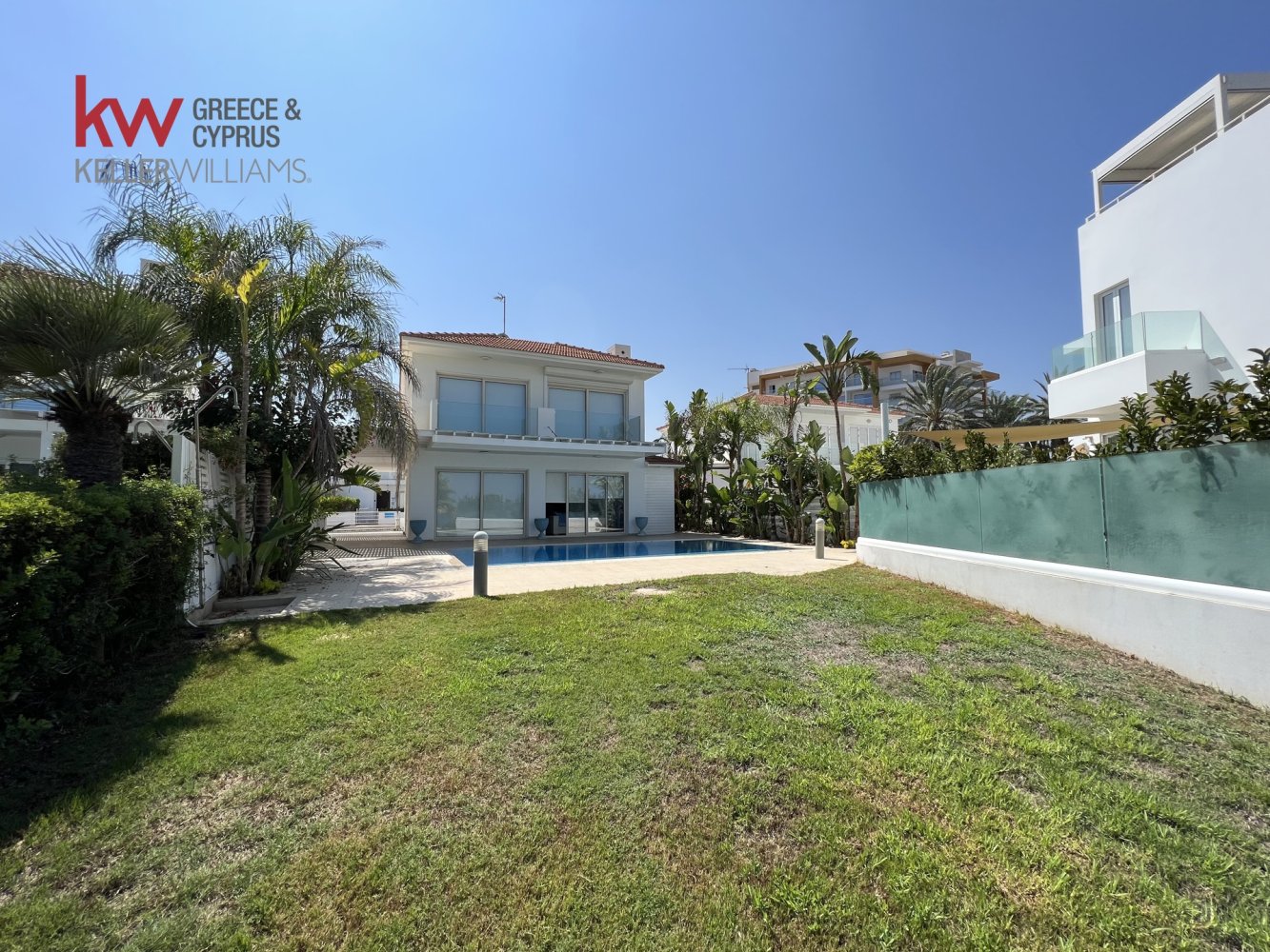 4 bedrooms Villa in Paralimni, Ammochostos, Cyprus No. 40266