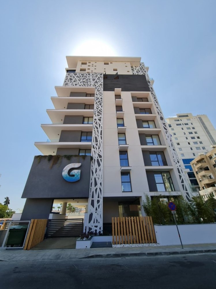 2 bedrooms Apartment in Larnaca, Larnaka, Cyprus No. 39812