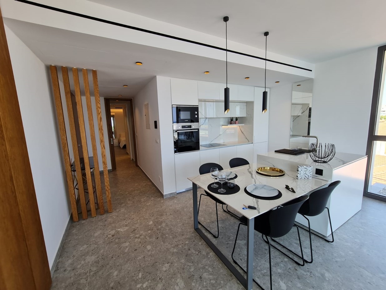 2 bedrooms Apartment in Larnaca, Larnaka, Cyprus No. 39812