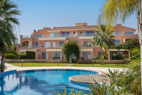 3 bedrooms Townhouse in Paphos, Cyprus No. 63554