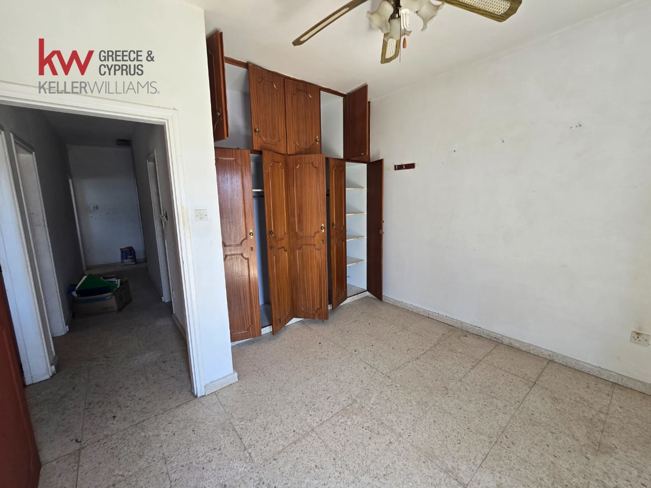 950m2 Building in Paphos, Cyprus No. 60744