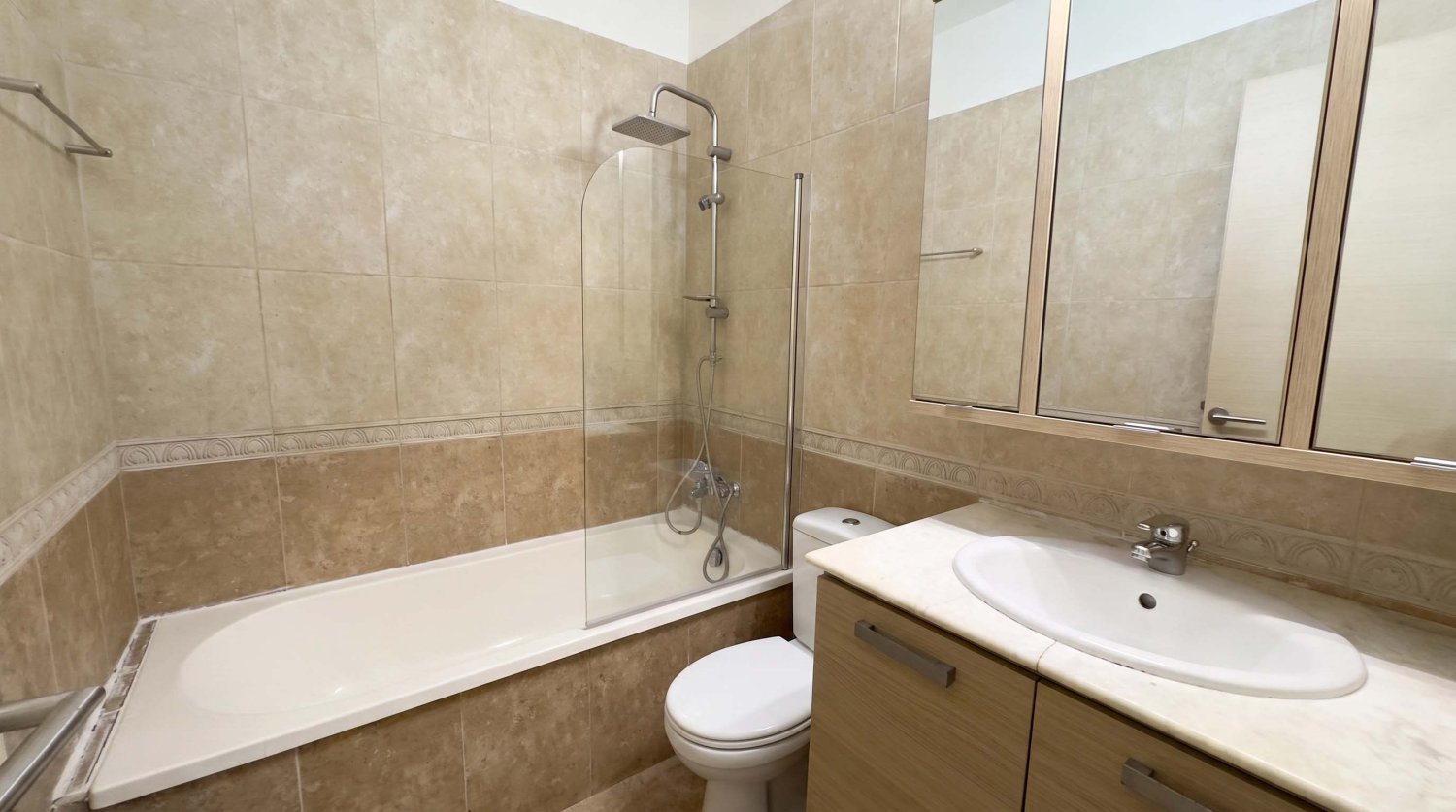 2 chambres Appartement à Larnaca, Larnaka, Chypre No. 61592