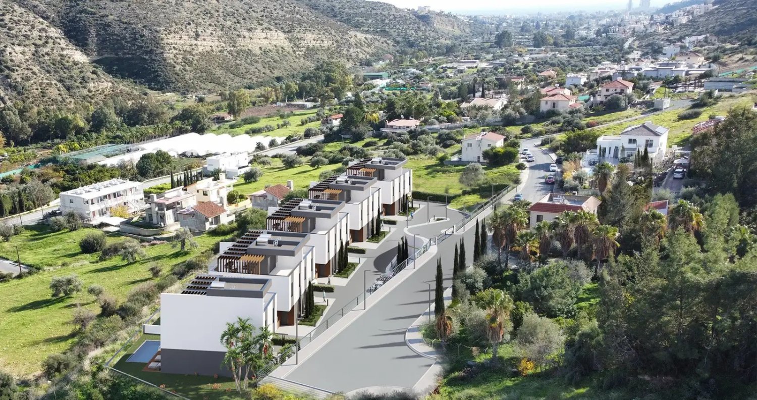 4 bedrooms Townhouse in Germasogeia, Limassol, Cyprus No. 62192