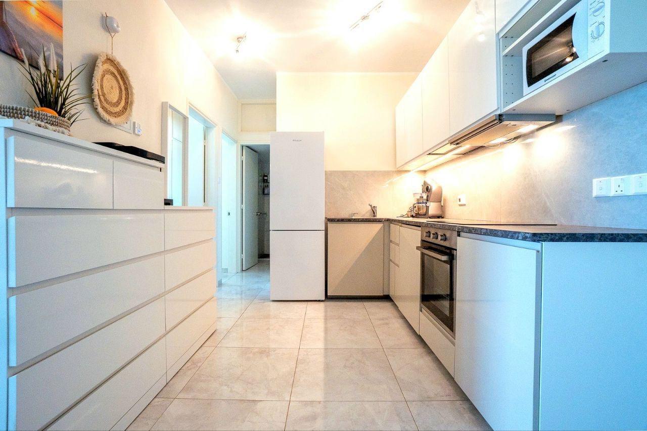 2 dormitorios Apartamento en Paphos, Chipre No. 61329
