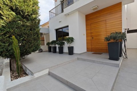 3 bedrooms Villa in Aradippou, Larnaka, Cyprus No. 49922