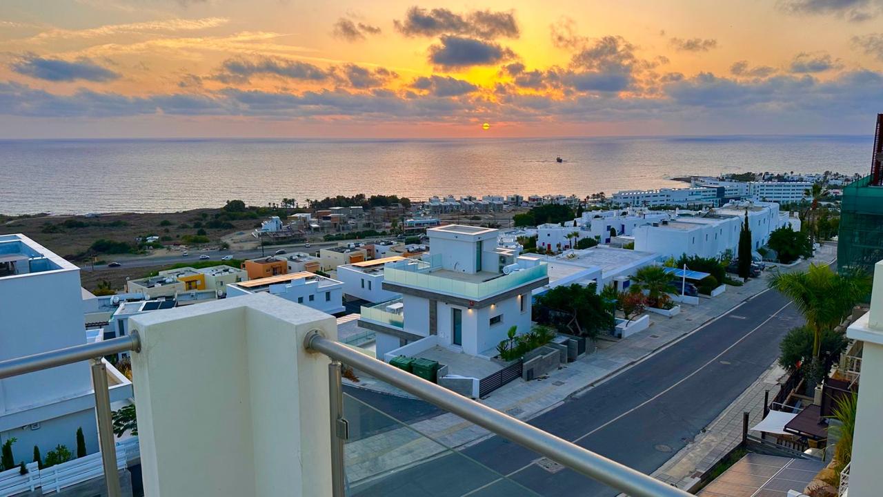 3 bedrooms Villa in Chloraka, Paphos, Cyprus No. 60916