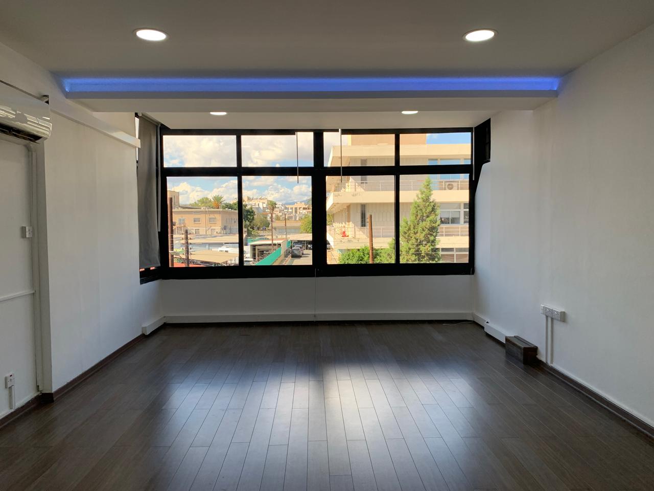 3 pièces Propriété commerciale à Limassol, Chypre No. 62690