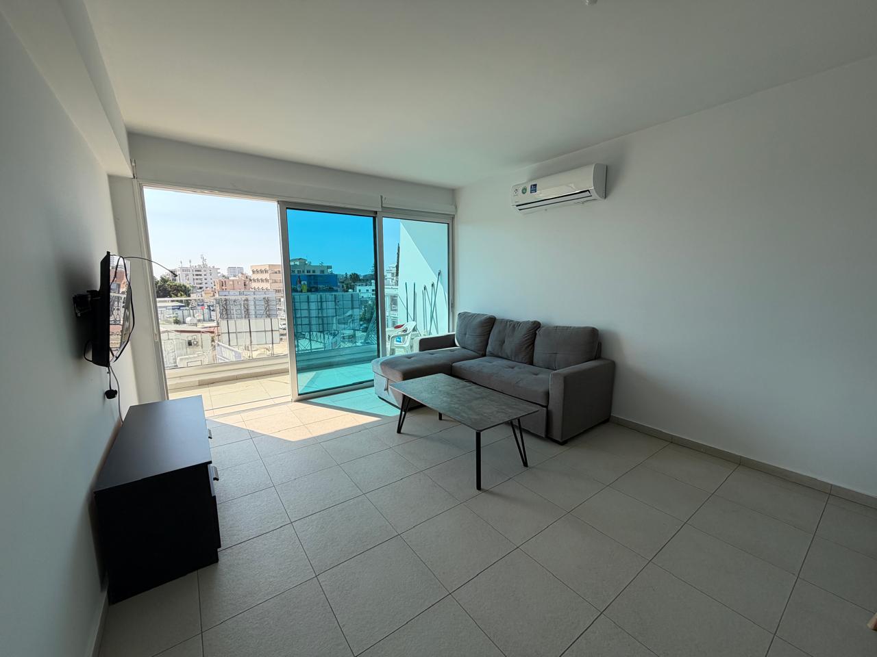 3 dormitorios Apartamento en Larnaca, Larnaka, Chipre No. 61498