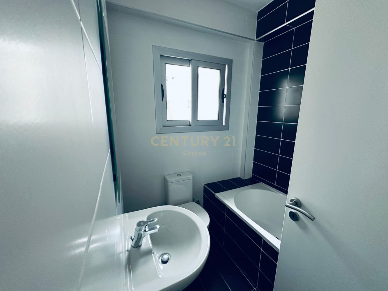 2 dormitorios Apartamento en Germasogeia, Limassol, Chipre No. 58891