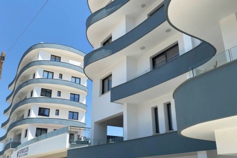 2 chambres Appartement à Larnaca, Larnaka, Chypre No. 39599