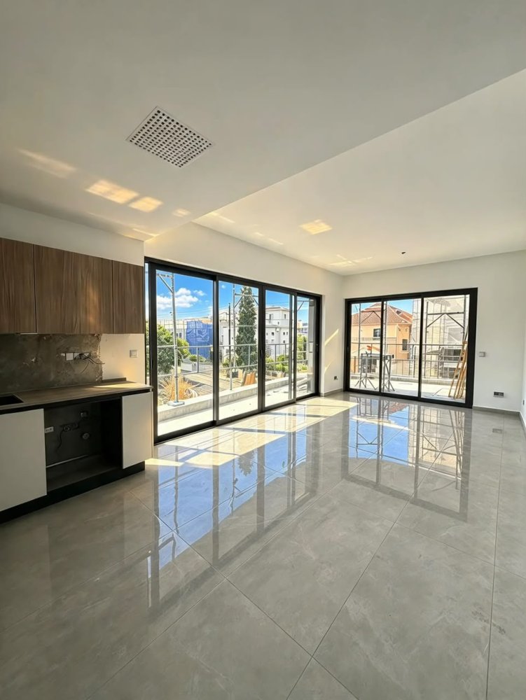 2 bedrooms Apartment in Mesa Geitonia, Limassol, Cyprus No. 62597