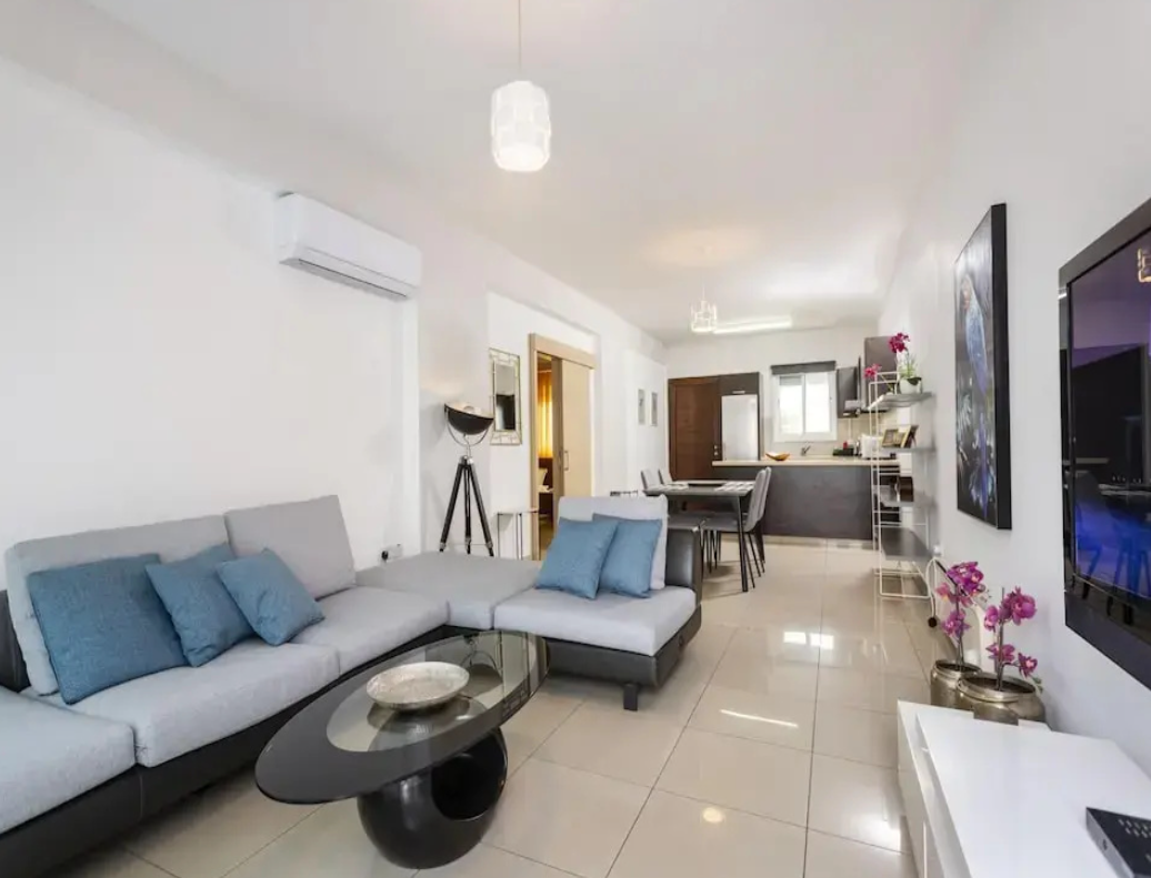 1 bedroom Apartment in Germasogeia, Limassol, Cyprus No. 61986
