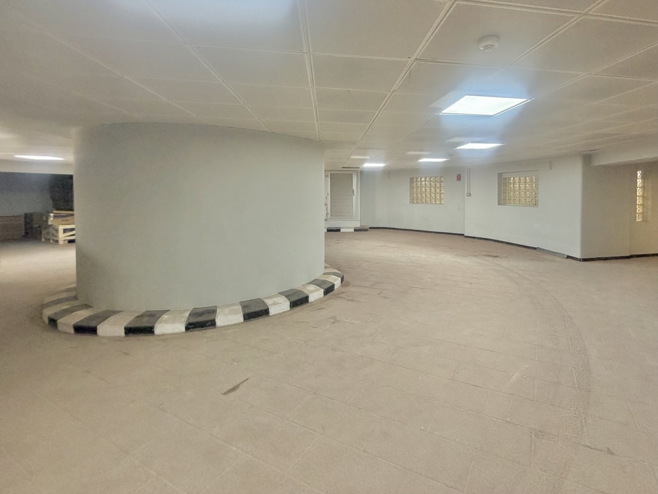 162.75m2 Propriété commerciale à Neapolis, Limassol, Chypre No. 62400