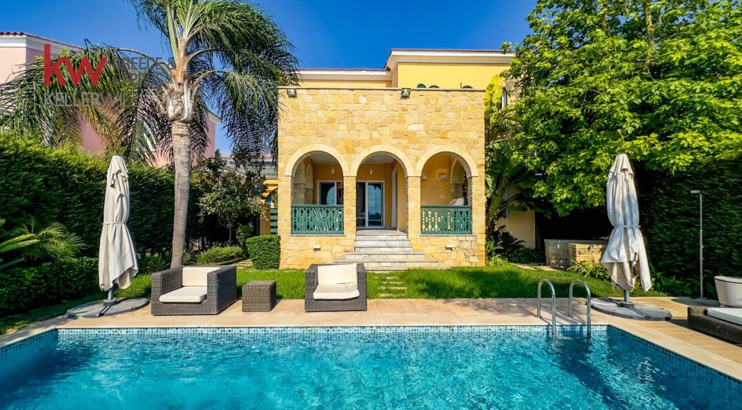 5 bedrooms Villa in Limassol, Cyprus No. 40531