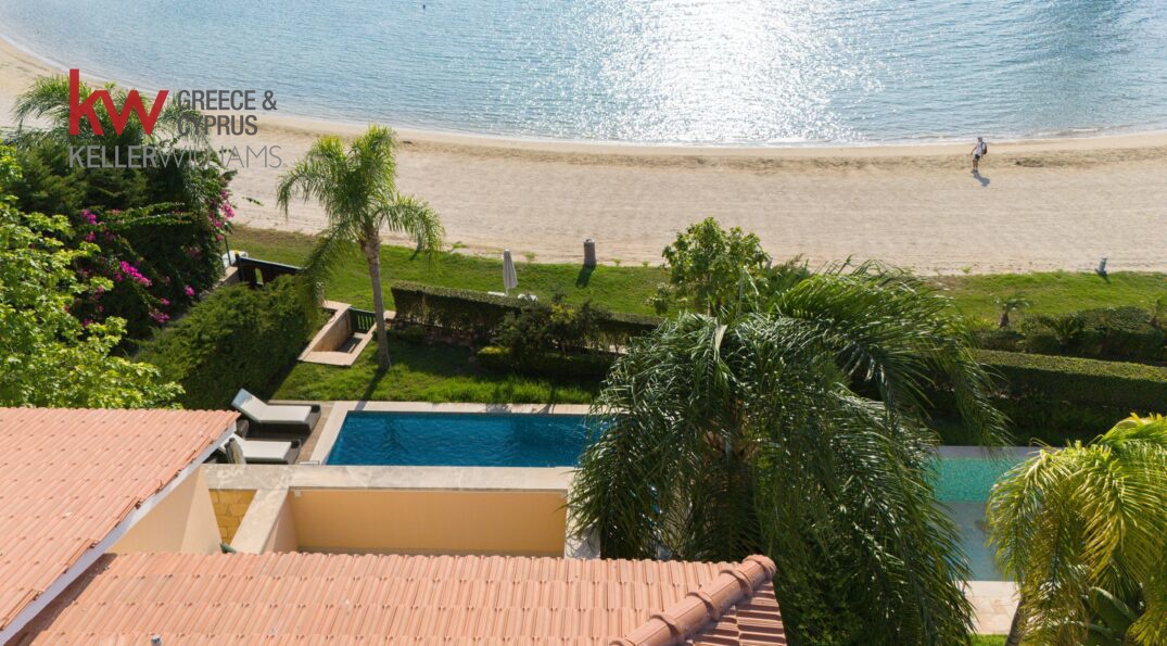 5 bedrooms Villa in Limassol, Cyprus No. 40531