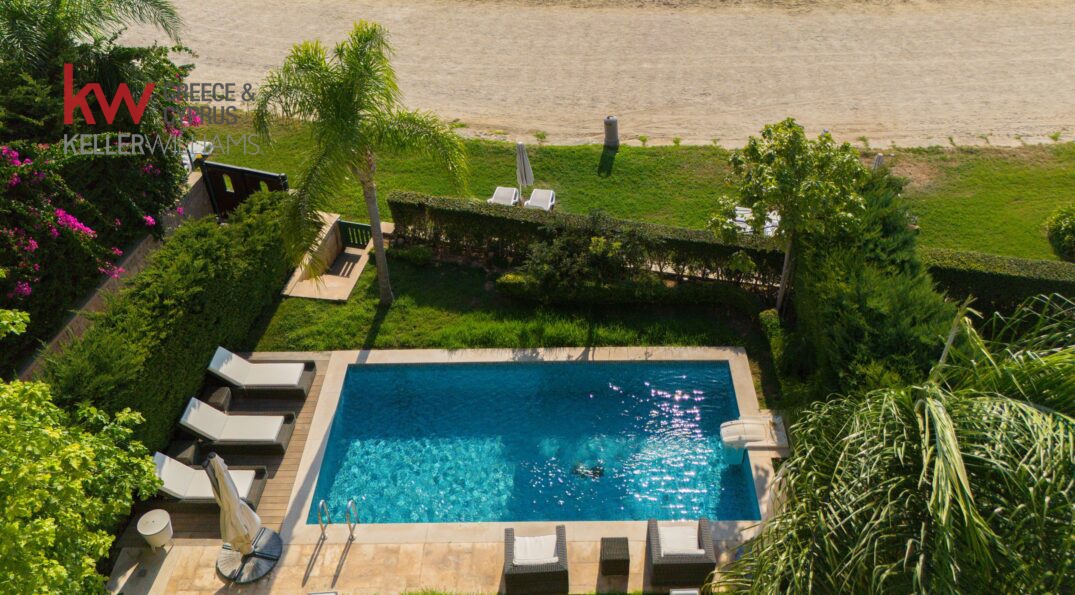 5 bedrooms Villa in Limassol, Cyprus No. 40531