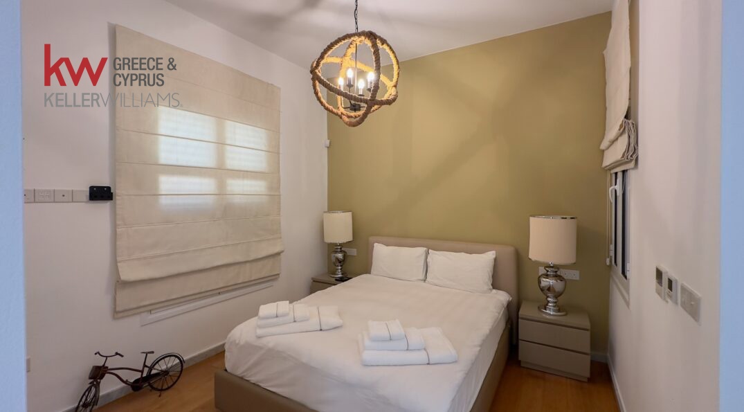 5 bedrooms Villa in Limassol, Cyprus No. 40531