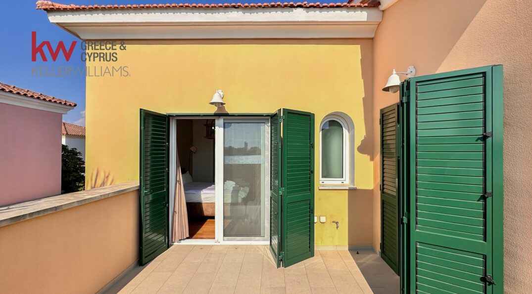 5 bedrooms Villa in Limassol, Cyprus No. 40531