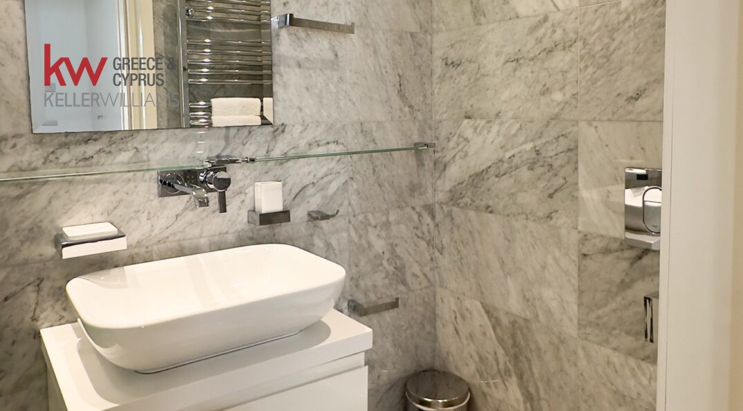 5 bedrooms Villa in Limassol, Cyprus No. 40531