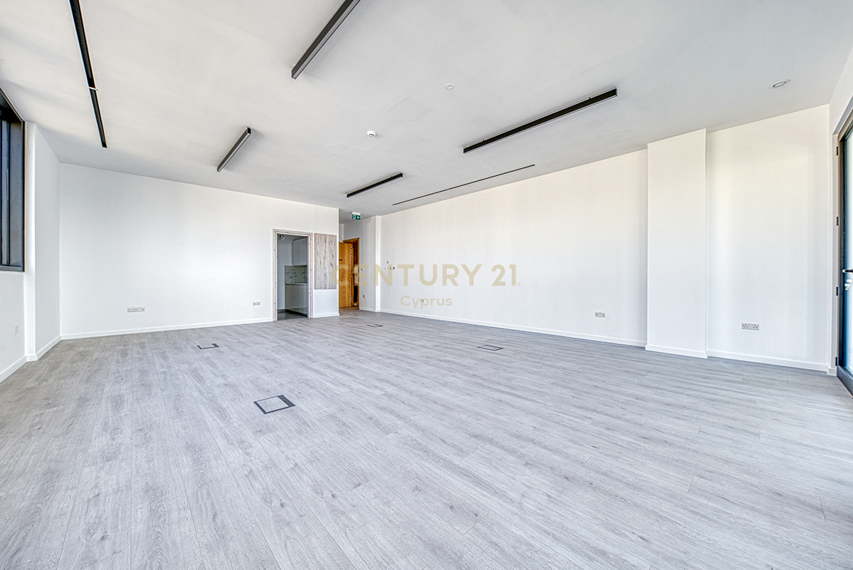 85.2m2 Oficina en Limassol, Chipre No. 58878