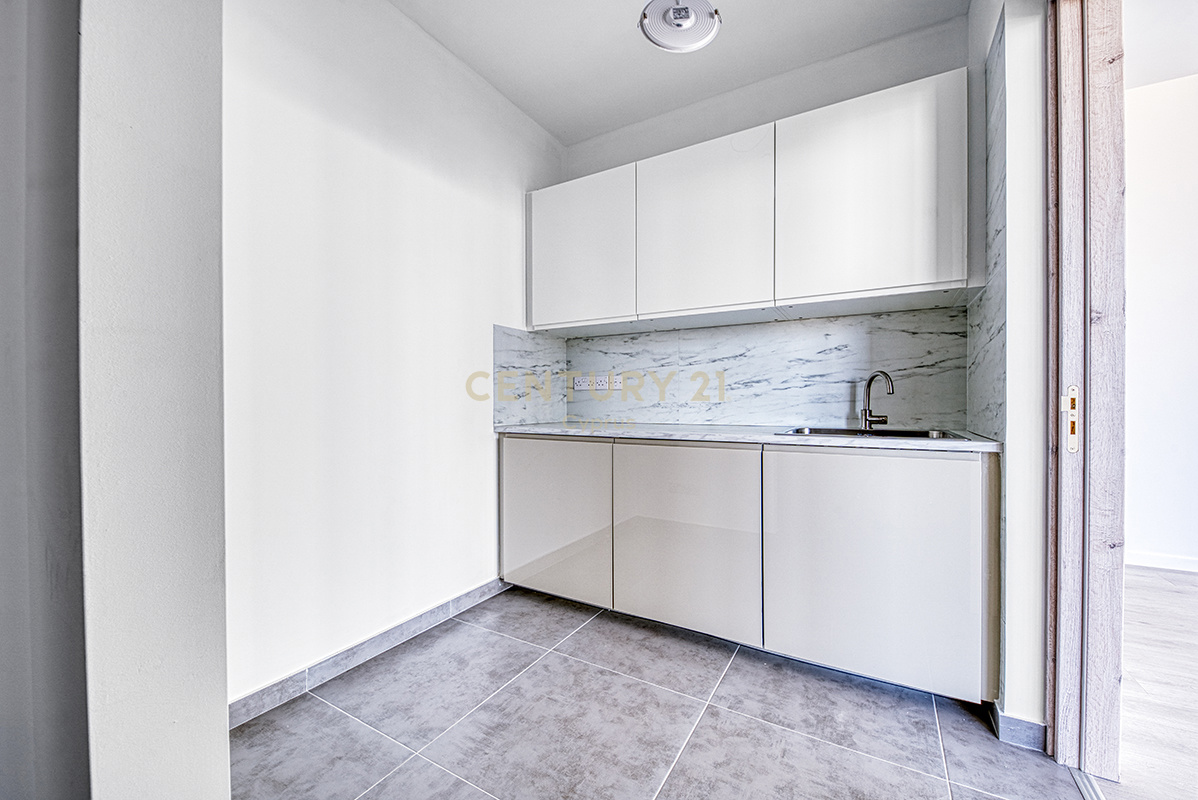 85.2m2 Oficina en Limassol, Chipre No. 58878