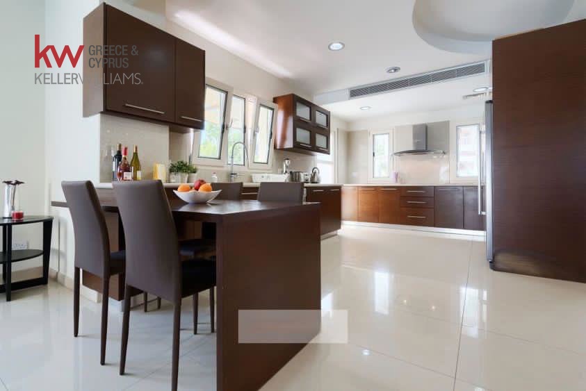 6 chambres Villa à Paphos, Chypre No. 61176