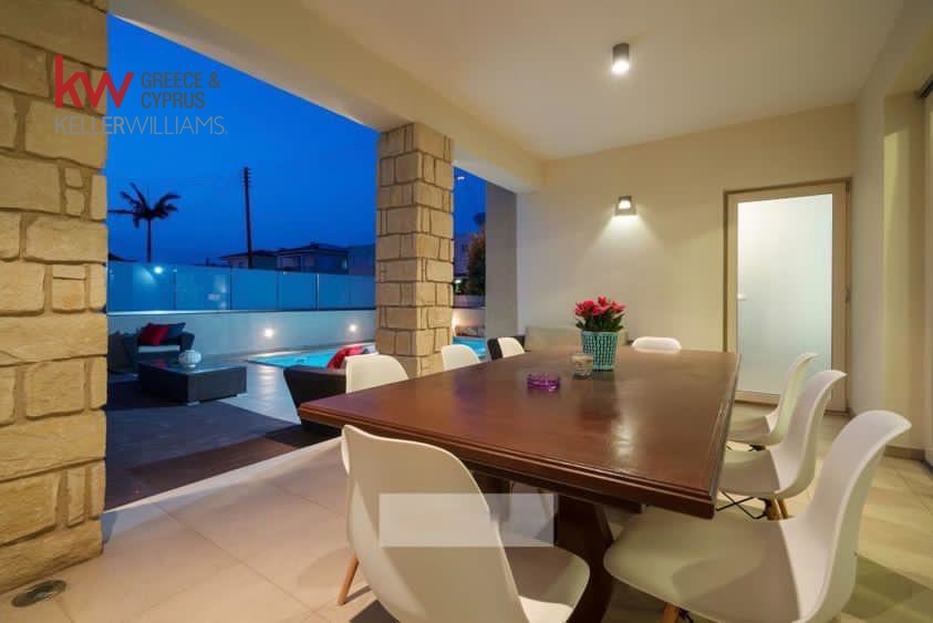 6 chambres Villa à Paphos, Chypre No. 61176