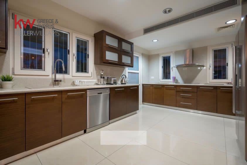 6 chambres Villa à Paphos, Chypre No. 61176
