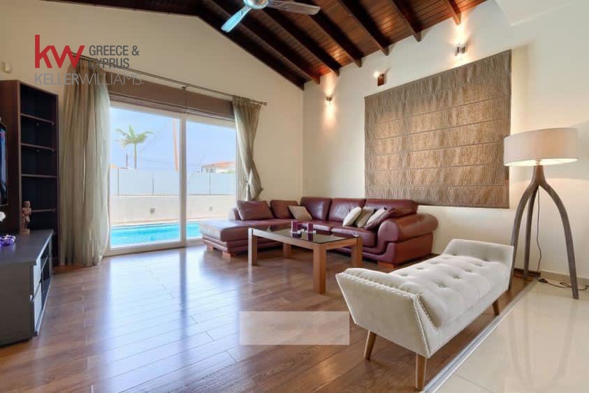 6 chambres Villa à Paphos, Chypre No. 61176