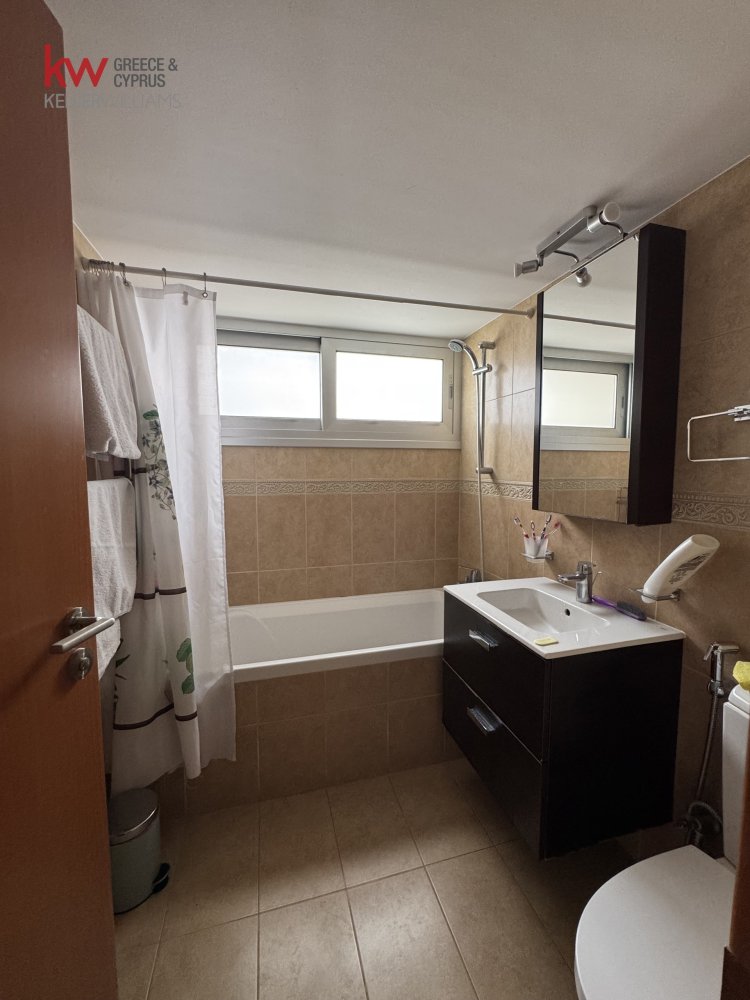 Квартира с 2 спальнями в Ларнака, Кипр № 39671