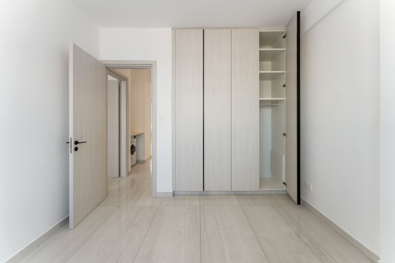2 bedrooms Apartment in Larnaca, Larnaka, Cyprus No. 61395