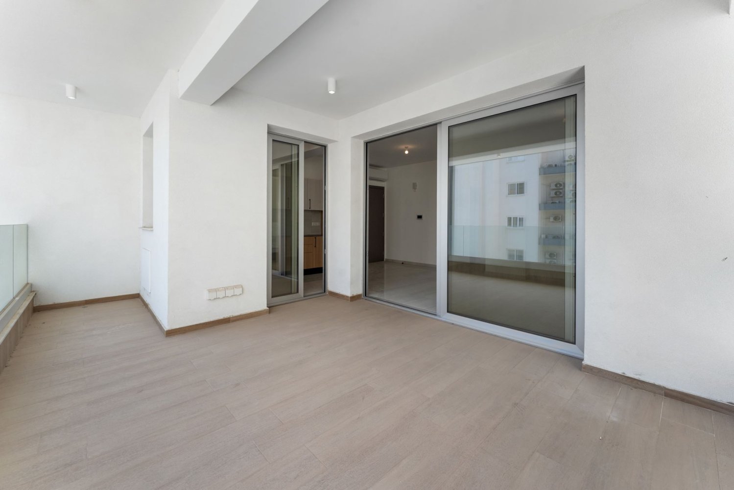 2 bedrooms Apartment in Larnaca, Larnaka, Cyprus No. 61395