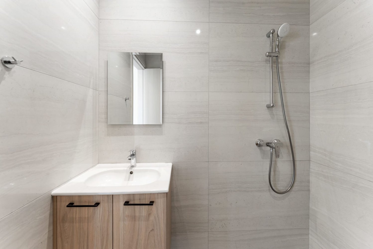 2 bedrooms Apartment in Larnaca, Larnaka, Cyprus No. 61395
