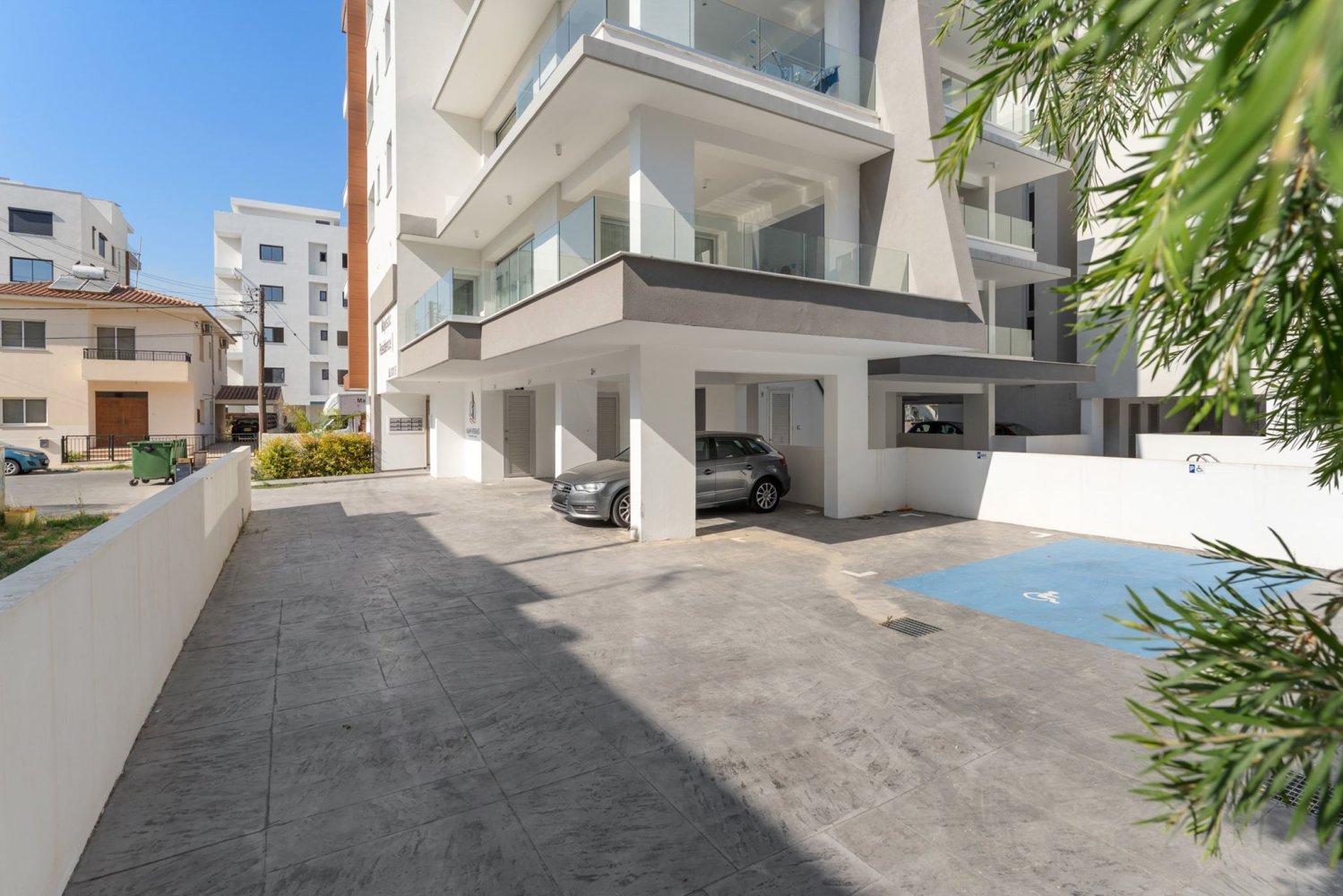 2 bedrooms Apartment in Larnaca, Larnaka, Cyprus No. 61395