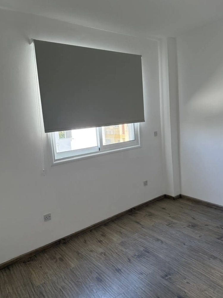 Квартира с 3 спальнями в Ларнака, Кипр № 61362