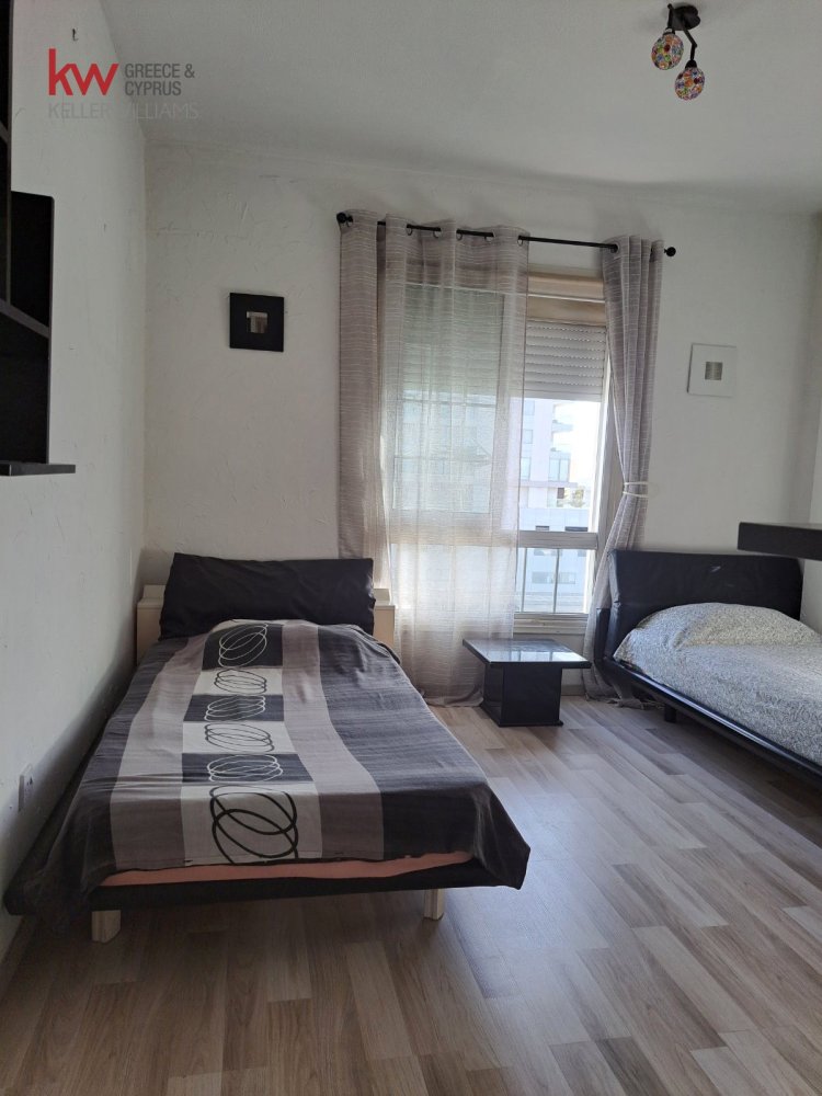 Квартира с 3 спальнями в Ларнака, Кипр № 40651