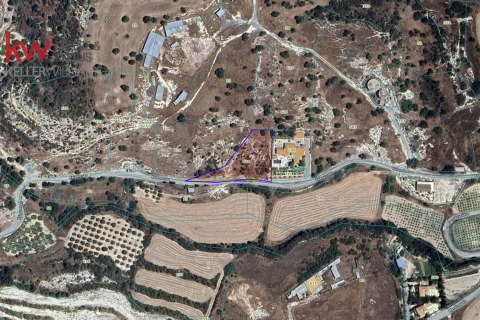 2513m2 Terrain à Pissouri, Limassol, Chypre No. 60617