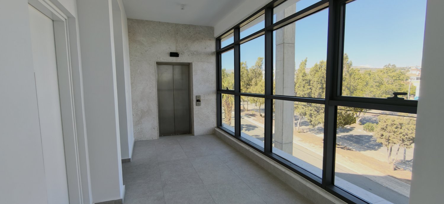 139.4m2 Propriété commerciale à Paphos, Chypre No. 62744