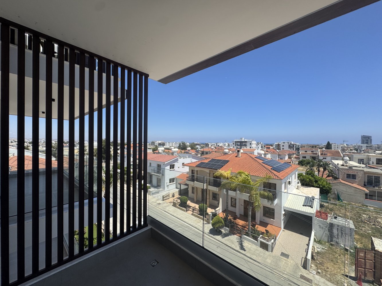 2 bedrooms Apartment in Larnaca, Larnaka, Cyprus No. 39854