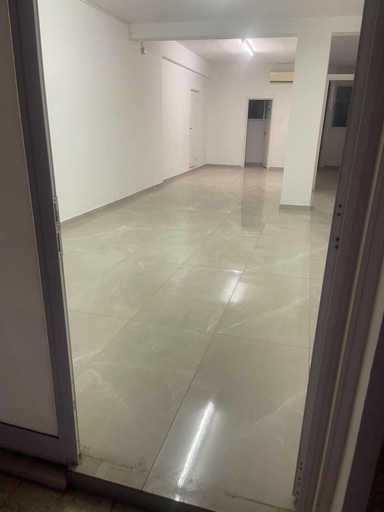 60m2 Commercial property in Larnaca, Larnaka, Cyprus No. 61489